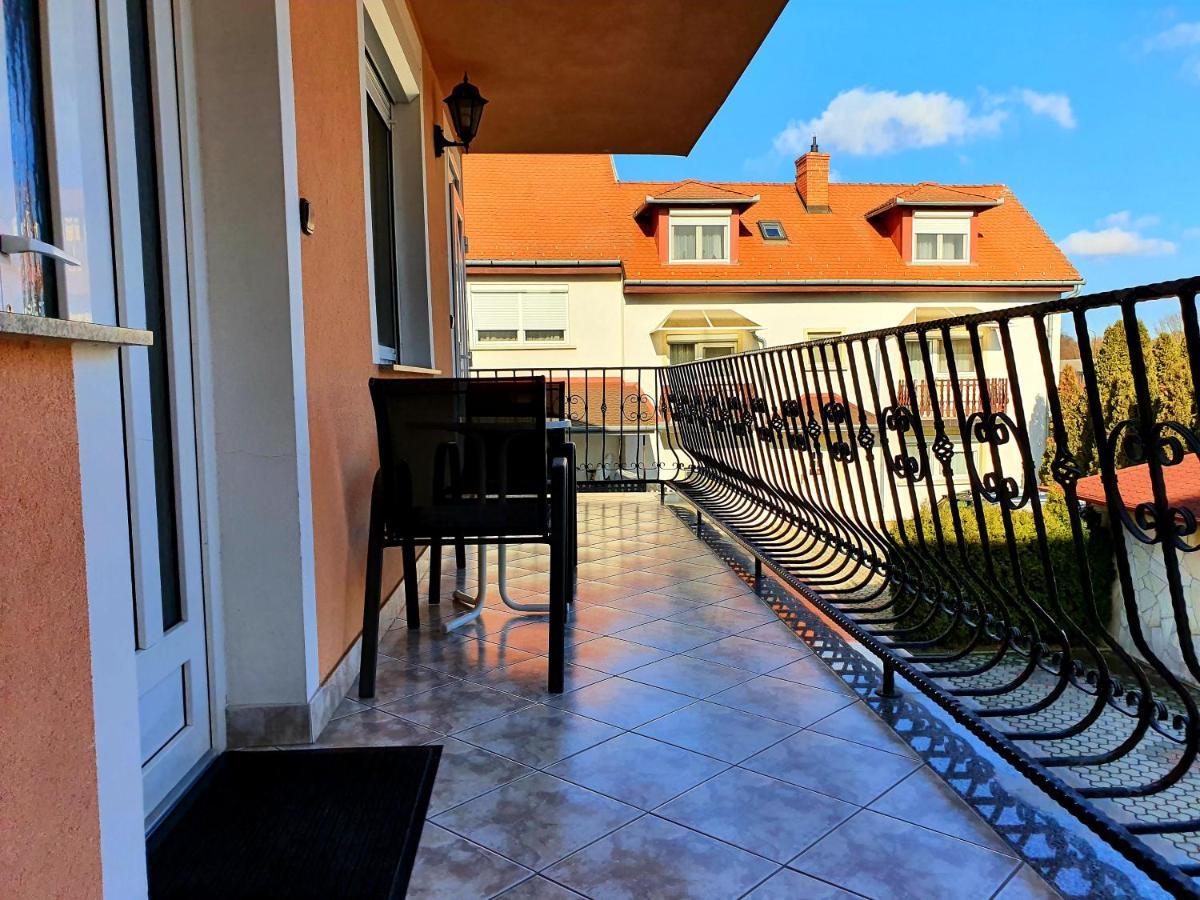 Eva Panzio Hotel Sarvar Exterior photo