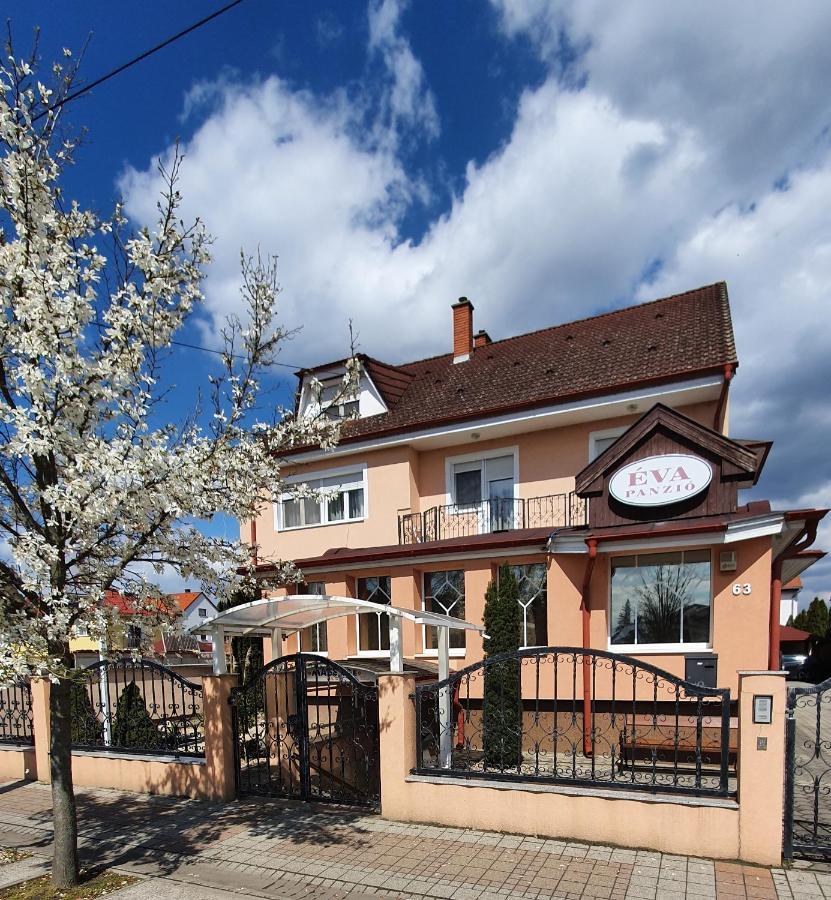 Eva Panzio Hotel Sarvar Exterior photo